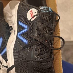 New balance shoes